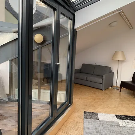 Basic Downtown Apartment *